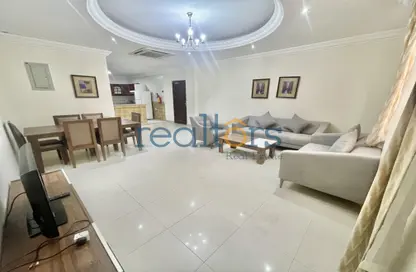 Apartment - 2 Bedrooms - 2 Bathrooms for rent in Al Sadd Road - Al Sadd - Doha