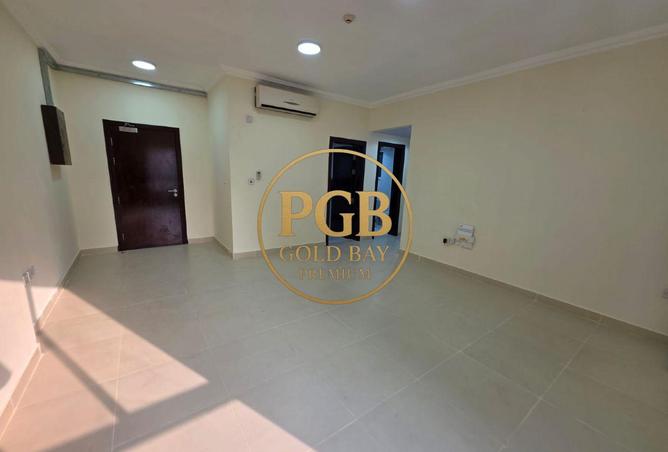 998158 - Property Image 2