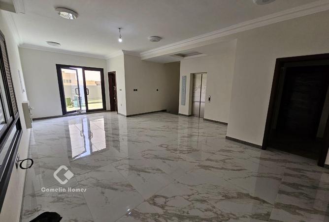 942042 - Property Image 3