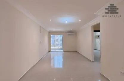 Apartment - 2 Bedrooms - 2 Bathrooms for rent in Anas Street - Fereej Bin Mahmoud North - Fereej Bin Mahmoud - Doha