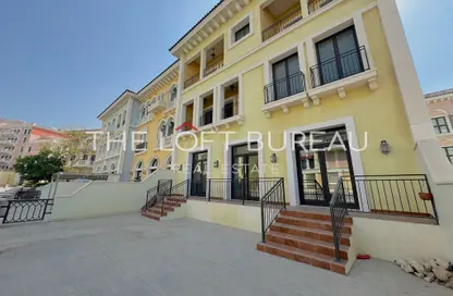 Townhouse - 3 Bedrooms - 5 Bathrooms for rent in Murano - Qanat Quartier - The Pearl Island - Doha