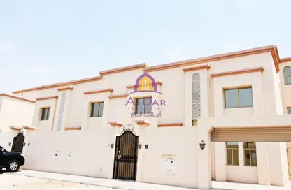 Apartment - 2 Bedrooms - 2 Bathrooms for rent in Ain Khaled - Doha