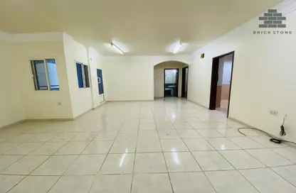 Apartment - 2 Bedrooms - 2 Bathrooms for rent in Banks street - Musheireb - Doha