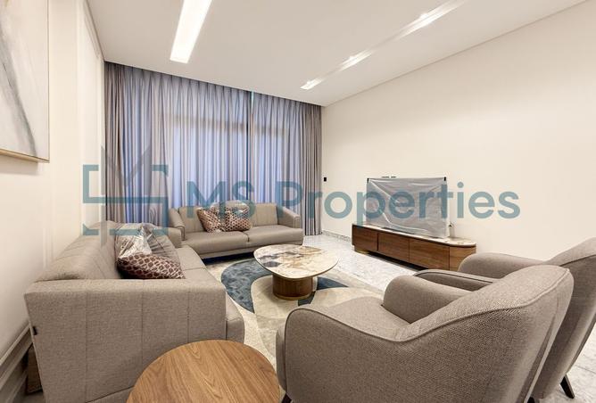 990075 - Property Image 3