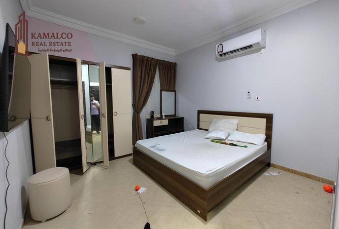 963850 - Property Image 3