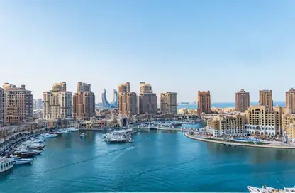 Apartment - 2 Bedrooms - 2 Bathrooms for rent in Tower 31 - Porto Arabia - The Pearl Island - Doha