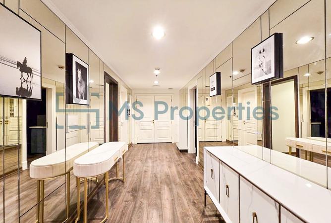 956609 - Property Image 3