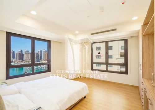 Apartment - 2 bedrooms - 2 bathrooms for sale in West Porto Drive - Porto Arabia - The Pearl Island - Doha