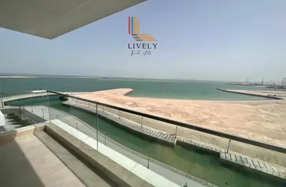 Apartment - 1 Bedroom - 1 Bathroom for rent in Lusail Marina Heights - Marina District - Lusail