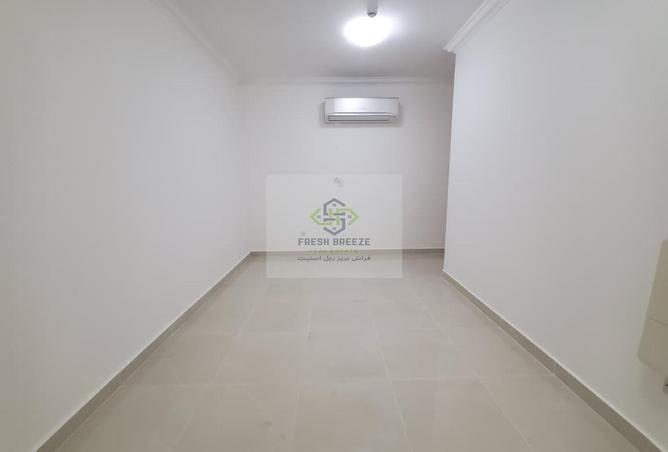 964078 - Property Image 2