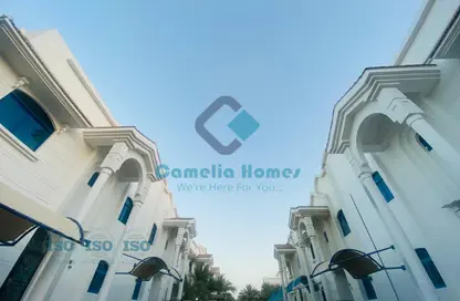 مجمع سكني - 5 غرف نوم - 4 حمامات للايجار في الهلال - الهلال - الدوحة