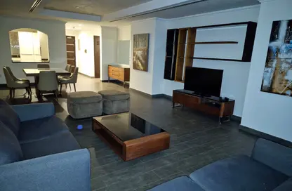 Apartment - 1 Bedroom - 2 Bathrooms for rent in West Porto Drive - Porto Arabia - The Pearl Island - Doha