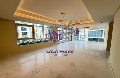 Duplex - 4 Bedrooms - 6 Bathrooms for sale in Gewan Island - The Pearl Island - Doha
