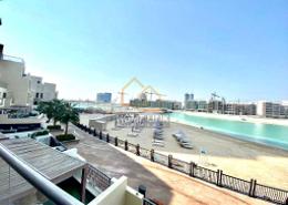 شقة - 2 غرف نوم - 3 حمامات للبيع في جزيرة اللؤلؤة - الدوحة