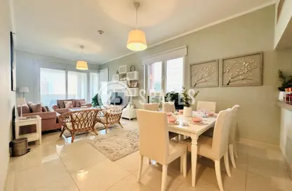 Apartment - 2 Bedrooms - 3 Bathrooms for sale in Viva East - Viva Bahriyah - The Pearl Island - Doha