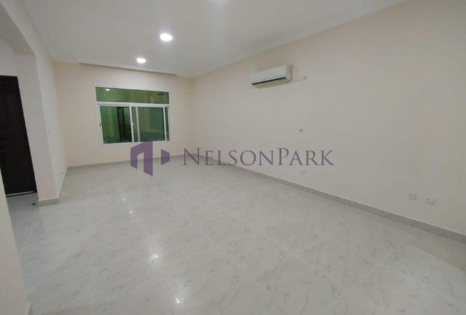 1005839 - Property Image 2