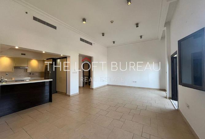 955852 - Property Main Image
