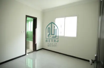 Empty Room image for: Apartment - 2 Bedrooms - 3 Bathrooms for rent in Muntazah 19 - Al Muntazah - Doha, Image 1