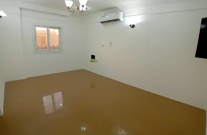 Apartment - 1 Bedroom - 1 Bathroom for rent in Umm Ghuwalina - Umm Ghuwailina - Doha