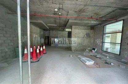 Shop - Studio for rent in The E18hteen - Marina District - Lusail