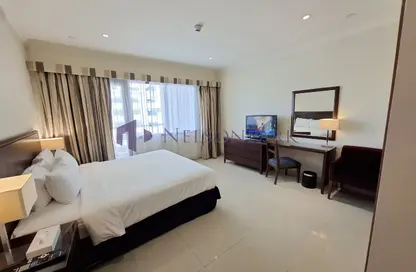 Apartment - 1 Bedroom - 2 Bathrooms for rent in West Porto Drive - Porto Arabia - The Pearl Island - Doha