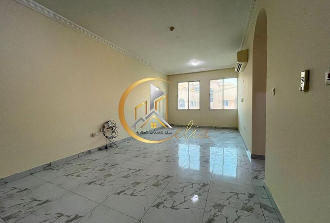 976685 - Property Image 2