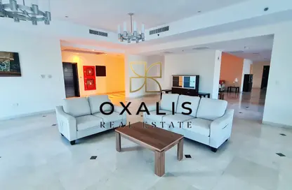 Apartment - 5 Bedrooms - 6 Bathrooms for rent in West Bay Tower - West Bay - West Bay - Doha