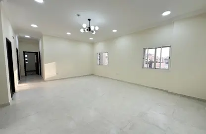 Apartment - 2 Bedrooms - 2 Bathrooms for rent in C-Ring - Doha