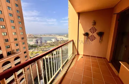 Apartment - 1 Bedroom - 2 Bathrooms for rent in La Riviera Tower - The Pearl Island - Doha
