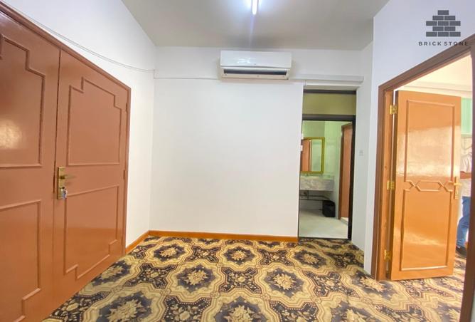913174 - Property Image 2