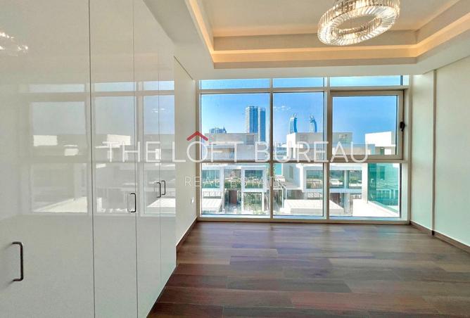 991963 - Property Main Image