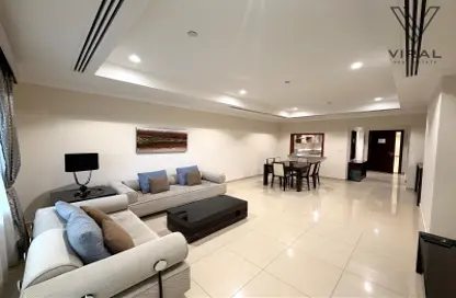 Apartment - 1 Bedroom - 2 Bathrooms for rent in West Porto Drive - Porto Arabia - The Pearl Island - Doha