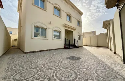 Villa - 7 Bedrooms - 7+ Bathrooms for rent in Al Kheesa - Al Kheesa - Umm Salal Mohammed