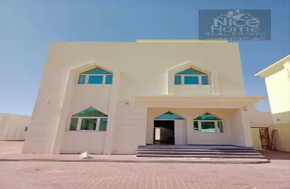 مجمع سكني - 6 غرف نوم - 6 حمامات للايجار في الريان - الدوحة