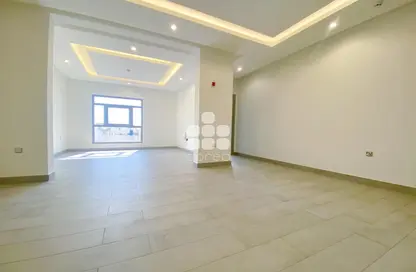 Apartment - 2 Bedrooms - 3 Bathrooms for rent in Al Sadd - Al Sadd - Doha