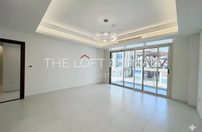 شقة - غرفة نوم - 2 حمامات للبيع في كريستال ريزيدنس - جزيرة جيوان - جزيرة اللؤلؤة - الدوحة