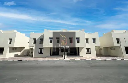Compound - 3 Bedrooms - 4 Bathrooms for rent in Ain Khaled Villas - Ain Khaled - Doha