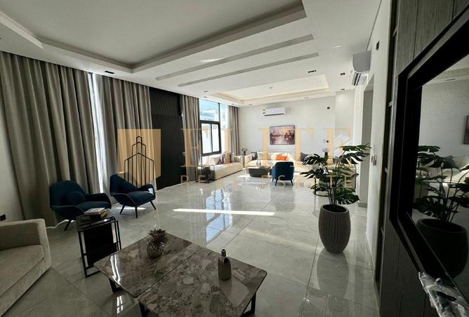 998398 - Property Main Image