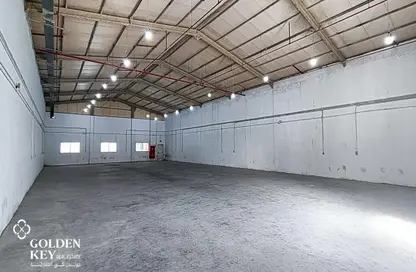 Warehouse - Studio - 6 Bathrooms for rent in Industrial Area 1 - Industrial Area - Doha