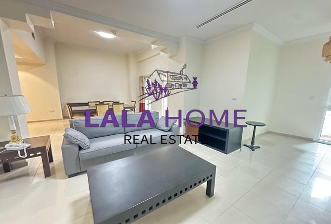 881181 - Property Image 2