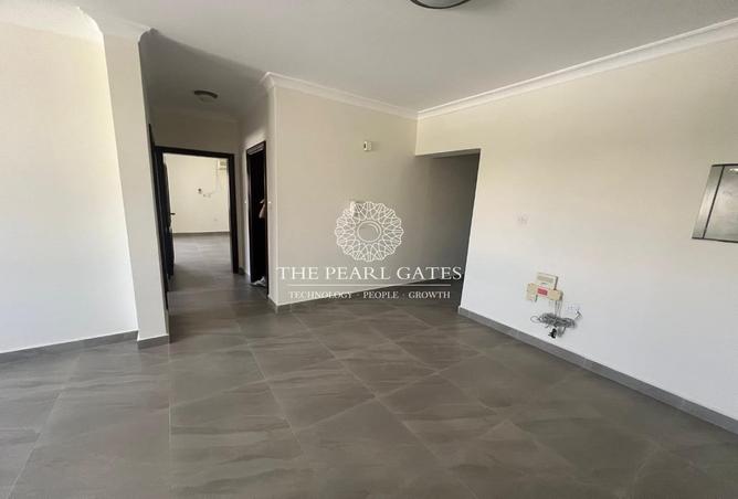 980865 - Property Image 2