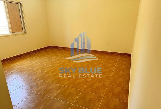903065 - Property Image 3