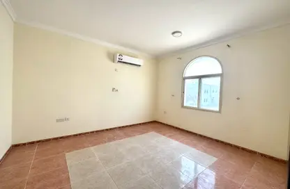 Apartment - 1 Bedroom - 1 Bathroom for rent in OqbaBin Nafie Steet - Old Airport Road - Doha
