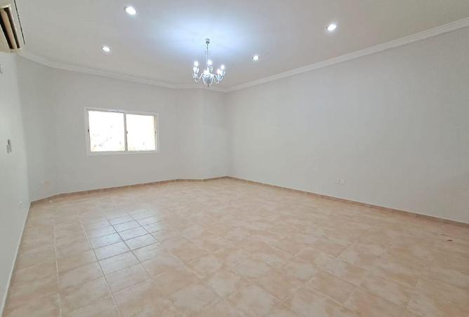 954326 - Property Main Image