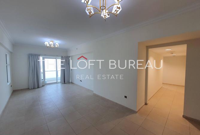 906388 - Property Image 2