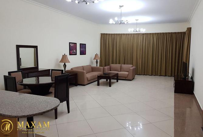 925696 - Property Image 2
