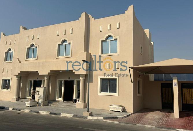 983568 - Property Main Image