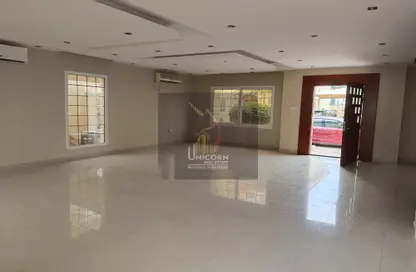 مجمع سكني - 5 غرف نوم - 5 حمامات للايجار في شارع الوعب - الوعب - الدوحة