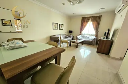 شقة - 2 غرف نوم - 2 حمامات للايجار في ام غوالينا تجارية - ام غويلينا - أم غويلينا - الدوحة