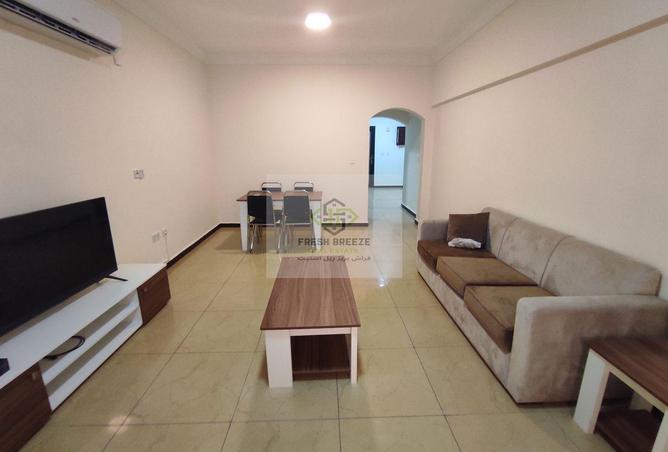 911121 - Property Main Image